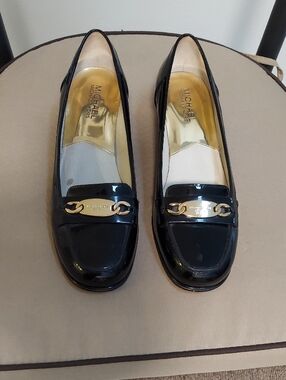 Michael Kors Shoes, Size 8, Black Patent Leather, Gold Logo, Pumps